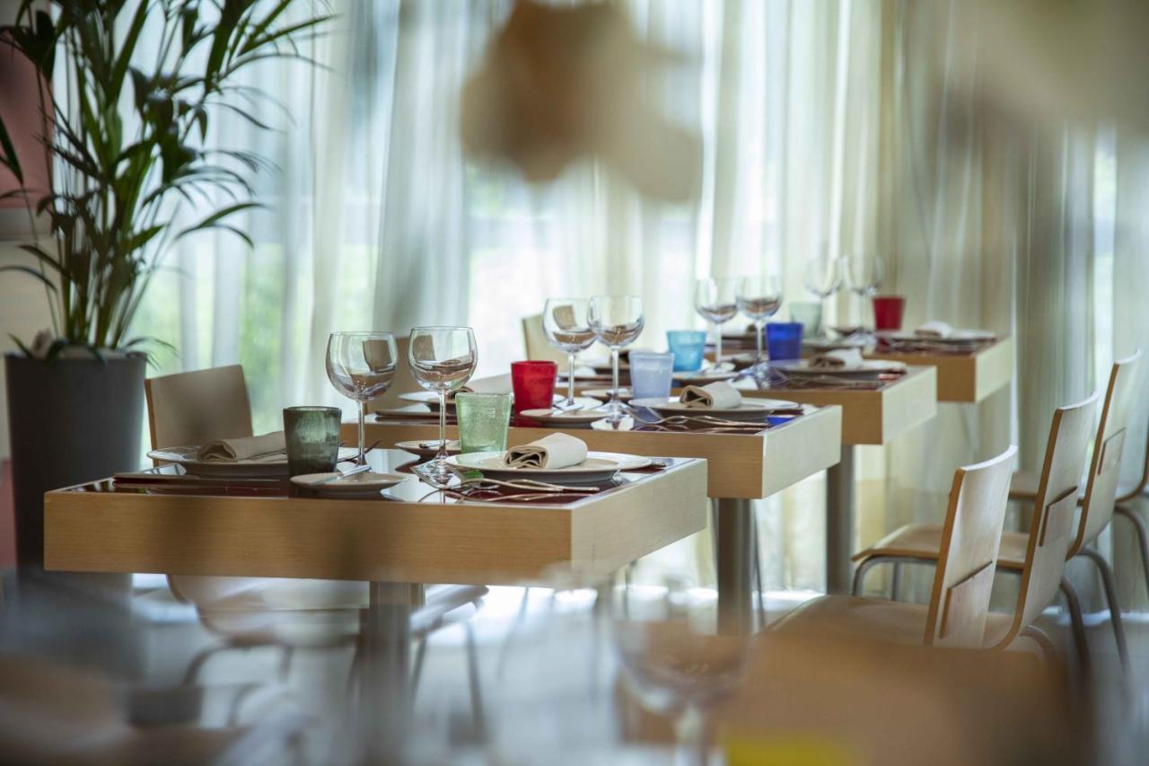 Hotel Remilia Реджо Емилия Екстериор снимка