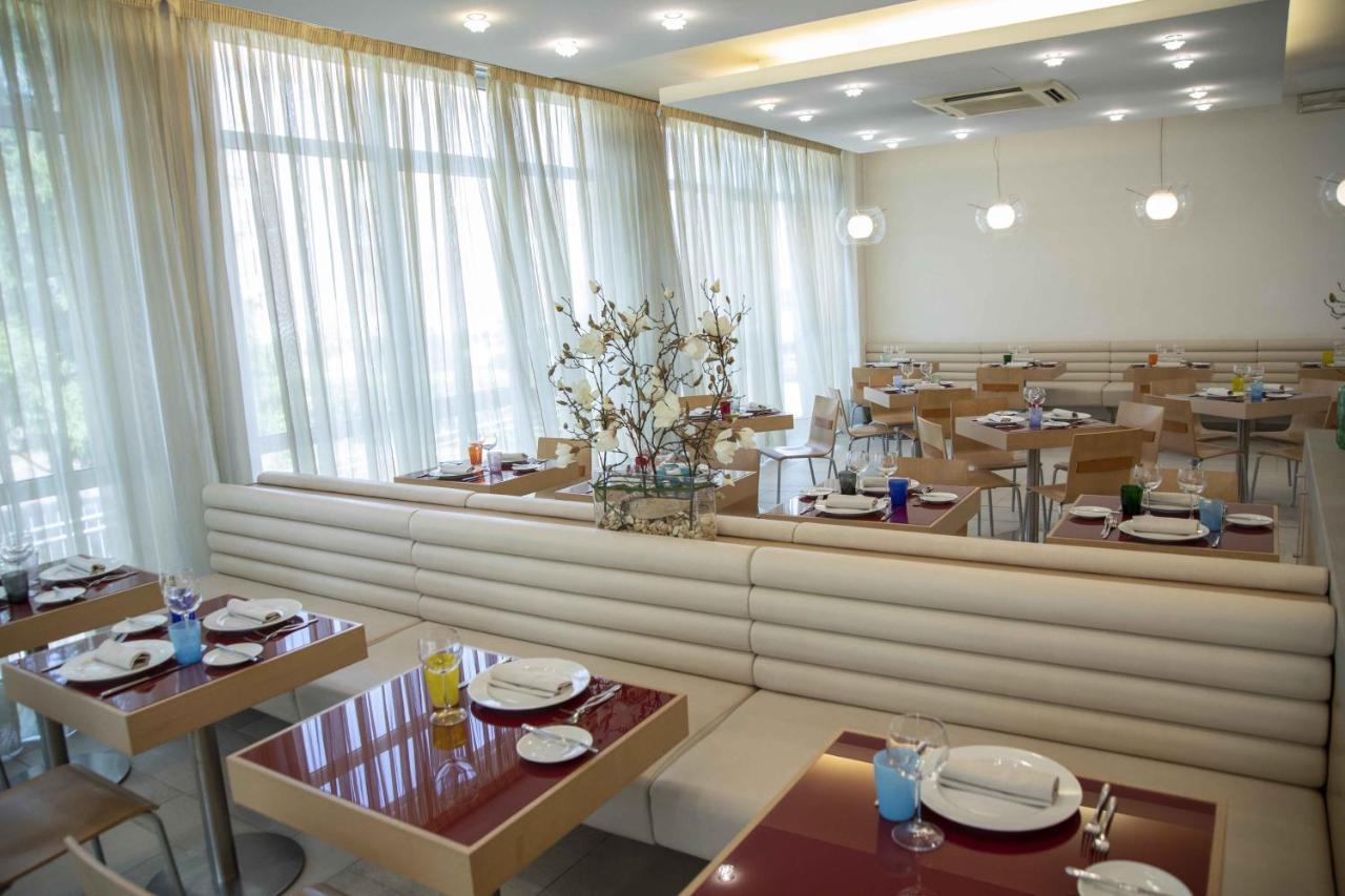 Hotel Remilia Реджо Емилия Екстериор снимка