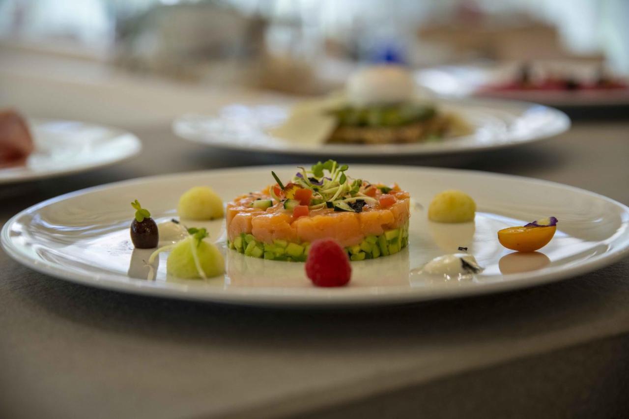 Hotel Remilia Реджо Емилия Екстериор снимка