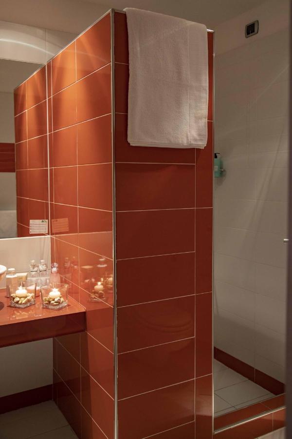 Hotel Remilia Реджо Емилия Екстериор снимка